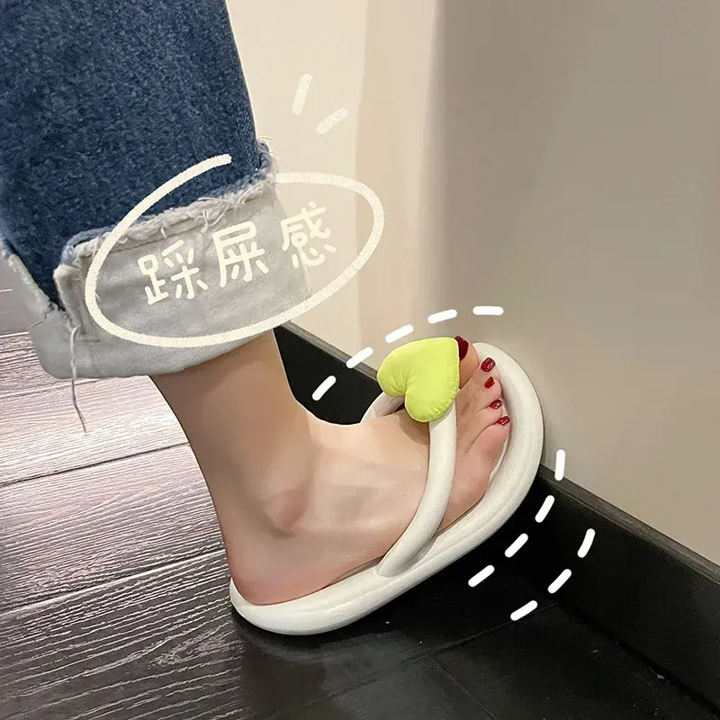 Rainbow Color Flip Flops Women Outwear 2023 Summer New Heart Beach Soft Sole Slippers Indoor Paltform EVA Home Wear Women Shoes