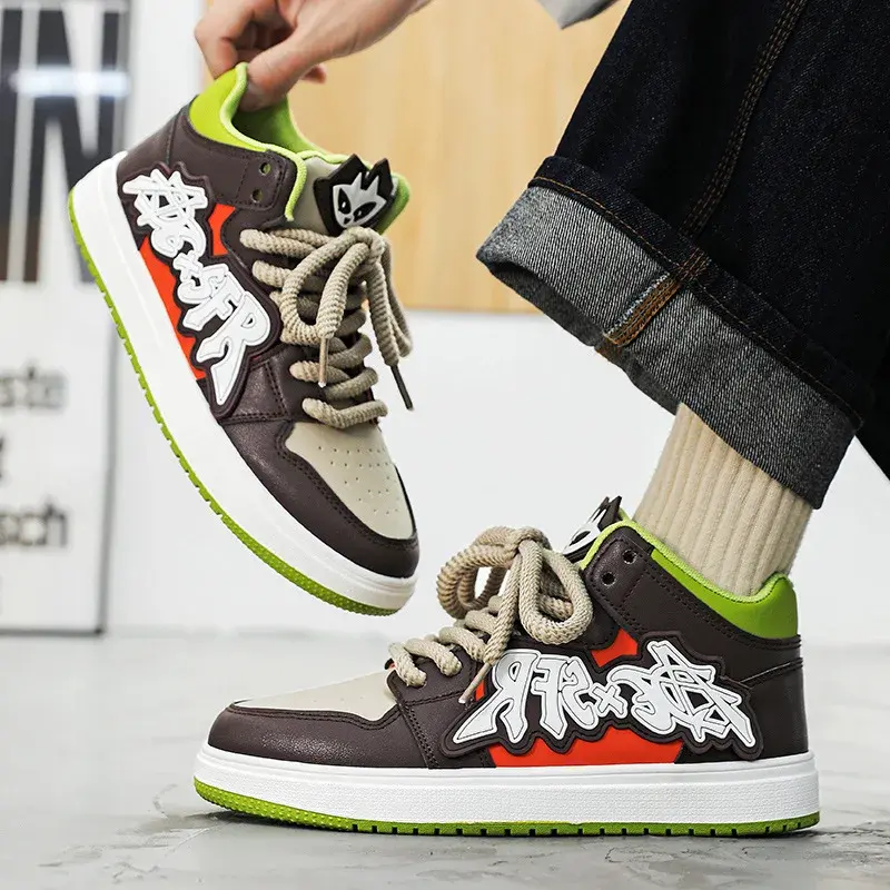 Men's Skateboard Shoes Autumn/Winter Fashion Sports Shoes Retro Thick Bottom Lace Up Comfort Non Slip Casual Shoes Sneakers 2025