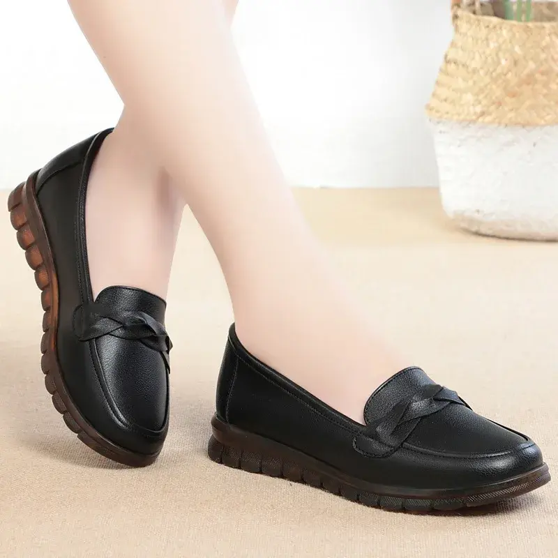 Women Shoes Low Top Round Toe Loafers Waterproof Moccasin Solid Color Versatile Casual Flat Shoes for Women 2025