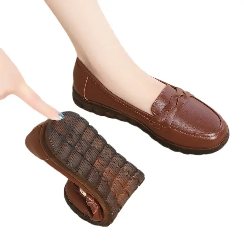 Women Shoes Low Top Round Toe Loafers Waterproof Moccasin Solid Color Versatile Casual Flat Shoes for Women 2025
