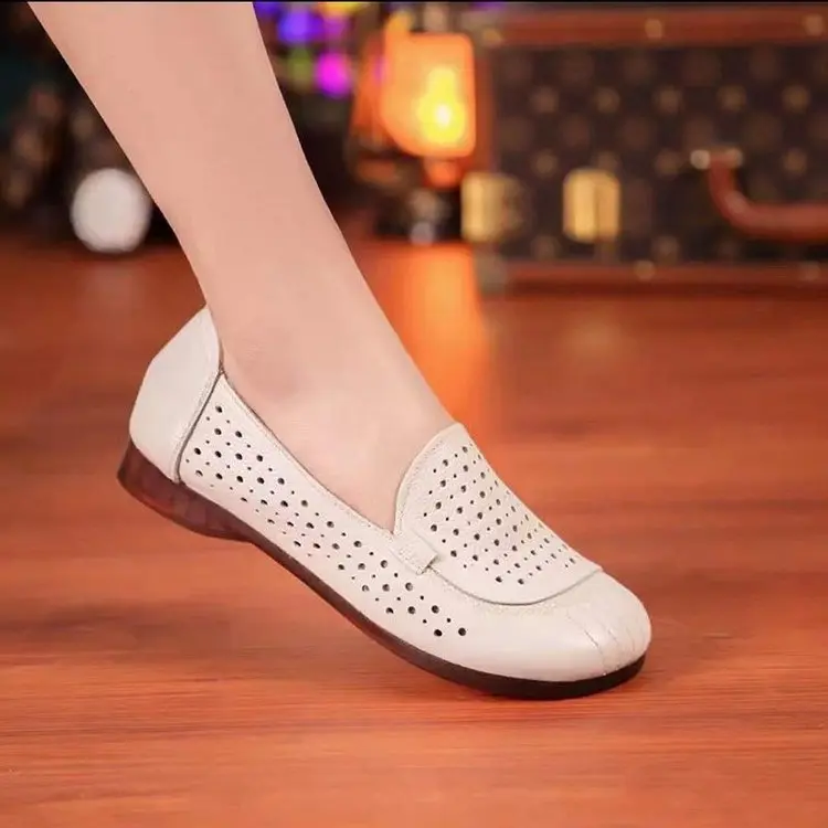 New Top layer Cowhide Women's Mesh Sandals Low Heel Mom's Shoes Fashion Comfortable Cow Tendon Soft Soled Mesh