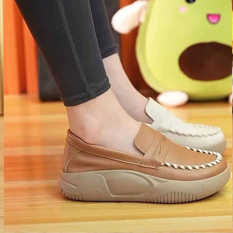 Platform Casual Slip-on Loafers for Women  Spring New Soft-soled Women's Shoes Comfortable Work Shoes Sewn Leather Shoes