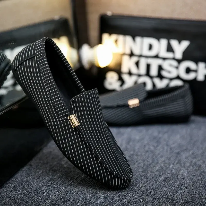 Men's Flat Loafers Comfortable Casual Shoes Breathable Slip-On Soft Driving Shoes Light Moccasins Hombre Men Lazy Shoes 2025