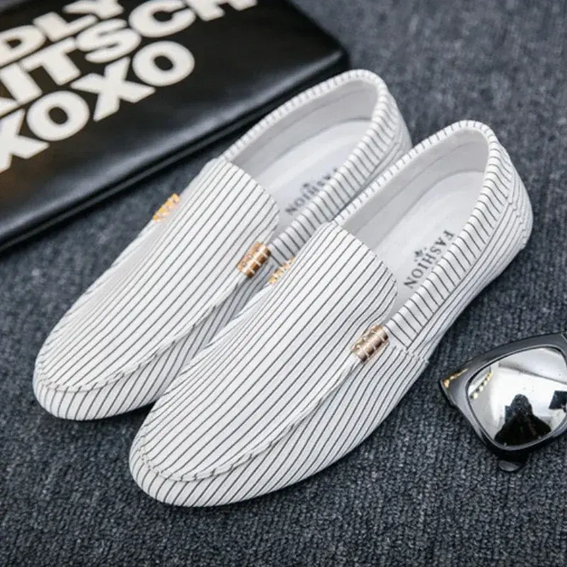 Men's Flat Loafers Comfortable Casual Shoes Breathable Slip-On Soft Driving Shoes Light Moccasins Hombre Men Lazy Shoes 2025
