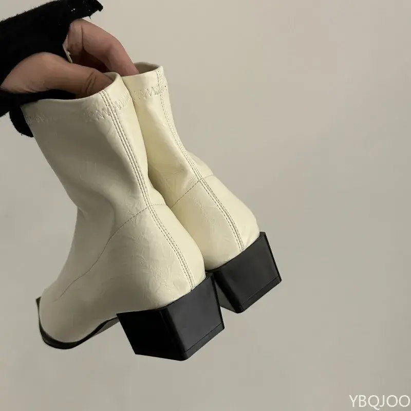Sharp pointed short boots autumn winter new women's boots fashionable versatile thick heel Elegant minimalist women's shoes