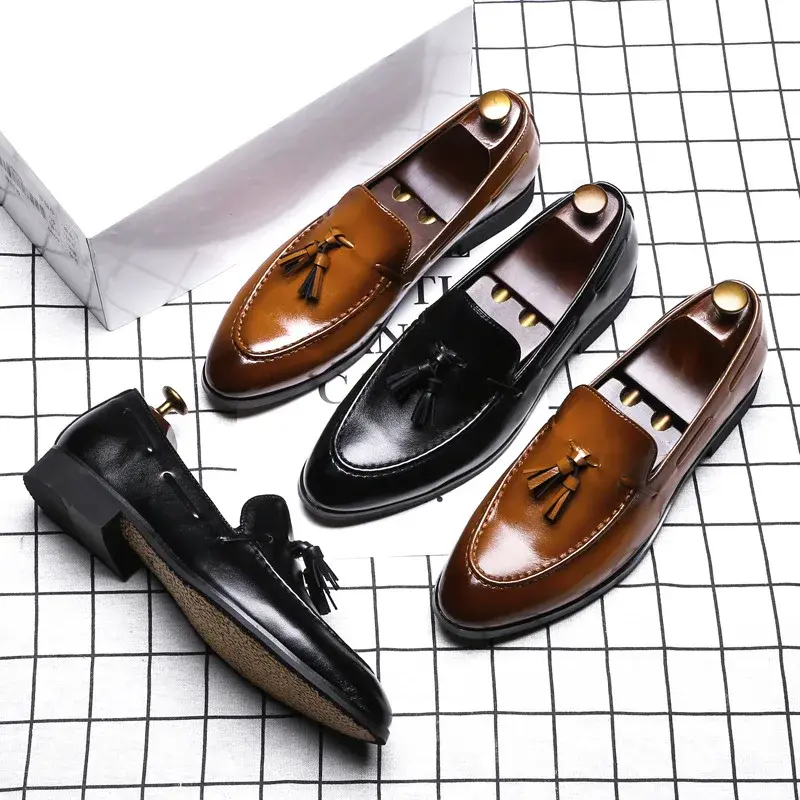 Man Casual Shoes Italy Style Comfortable Fashion Luxury loafers Men Leather Shoes  2023