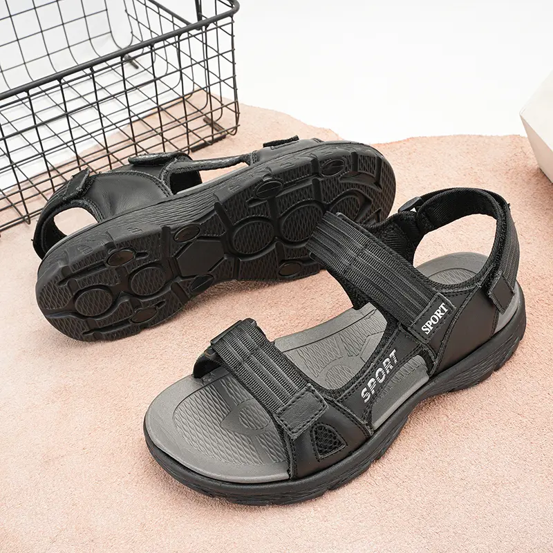 New Summer Lightweight Men Leather Roman Sandals Comfortable Beach Sandals Man Fashion Outdoor Casual Sneakers Classic Men Shoes