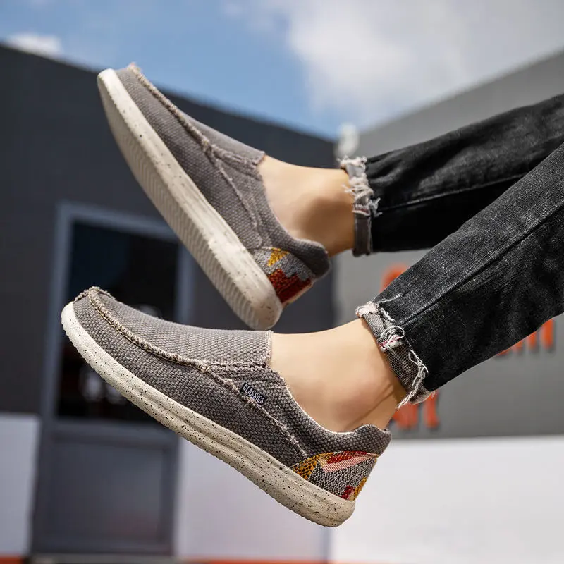 Men's Casual Shoes Canvas Breathable Loafers Men New Male Comfortable Outdoor Walking Shoes Classic Loafers Men Sneakers Summer