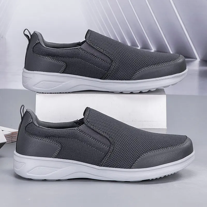 New Spring Lightweight Men's Casual Shoes Breathable Mesh Men Sneakers Loafers Walking Shoes Luxury Moccasins Males Boat Shoes