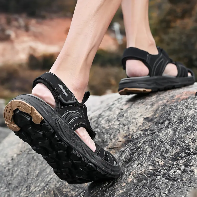 New Male Shoes Men Sandals Summer Men's Shoes Beach Sandals Man Fashion Outdoor Casual Sneakers Lightweight Sandals Size 38-45