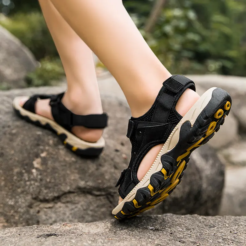 Men Sandals Summer Casual Shoes Beach Sandals Men Sandalias Hombre Outdoor Lightweight Roman Style Wading Sneakers Size 38-47