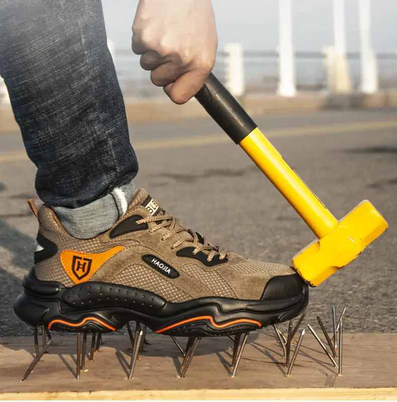 Work Sneakers for Men Safety Shoes Anti-smash Anti puncture Indestructible shoes Breathable comfort Steel Toe Protection Shoes