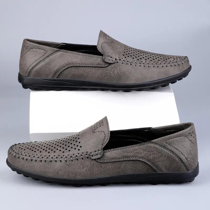 Summer Men's Casual Shoes Leather Luxury Hollow Moccasions Breathable Men Sneakers Light Driving Shoes Designer Men's Loafers