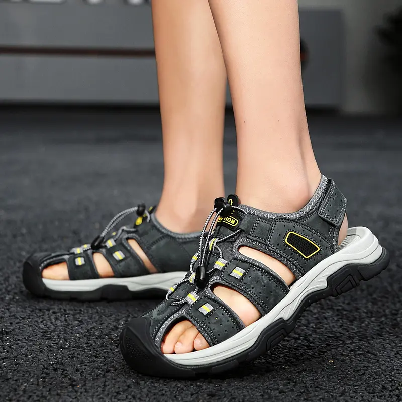 Men's Genuine Leather Sandals Brand Beach Sandal Summer Male Outdoor Casual Lightweight Sandal Fashion Sneakers Large Size 38-46