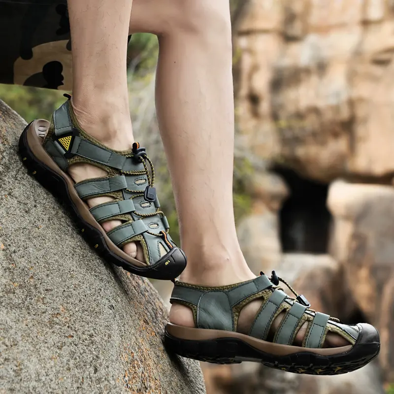 New Summer Men's Sandals Soft Leather Roman Outdoor Men Sandals Fashion Outdoor Beach Sneakers Slippers Men's Wading Sandals