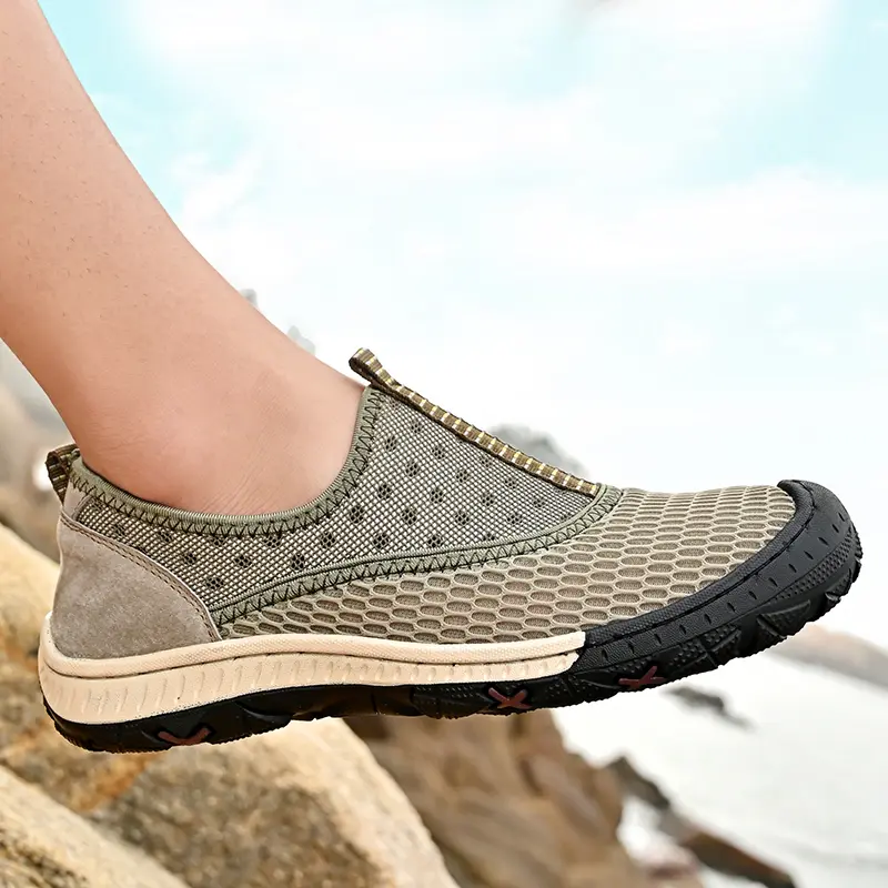 New Men's Casual Shoes Fashion Comfortable Men's Shoes Breathable Mesh Men Sneakers Non-Slip Outdoor Flat Shoes Big Size 38-46