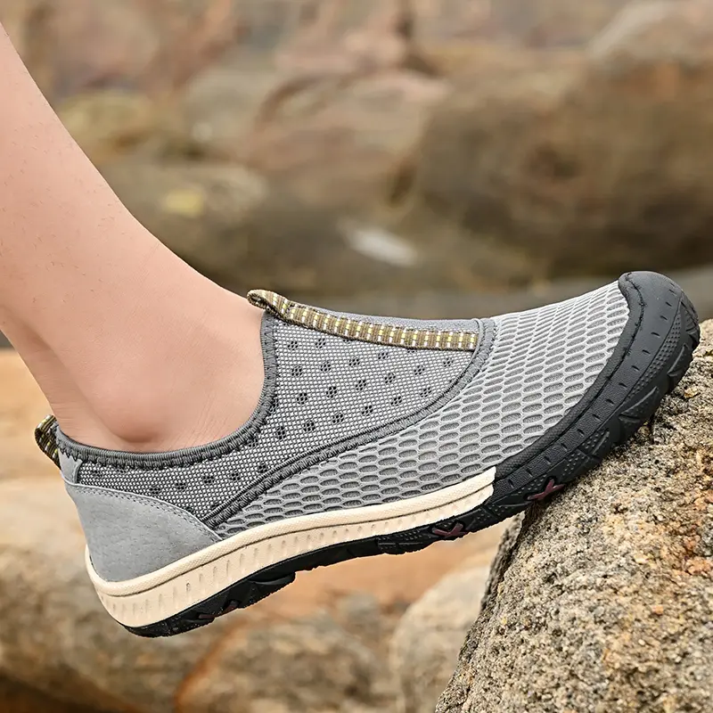 New Men's Casual Shoes Fashion Comfortable Men's Shoes Breathable Mesh Men Sneakers Non-Slip Outdoor Flat Shoes Big Size 38-46