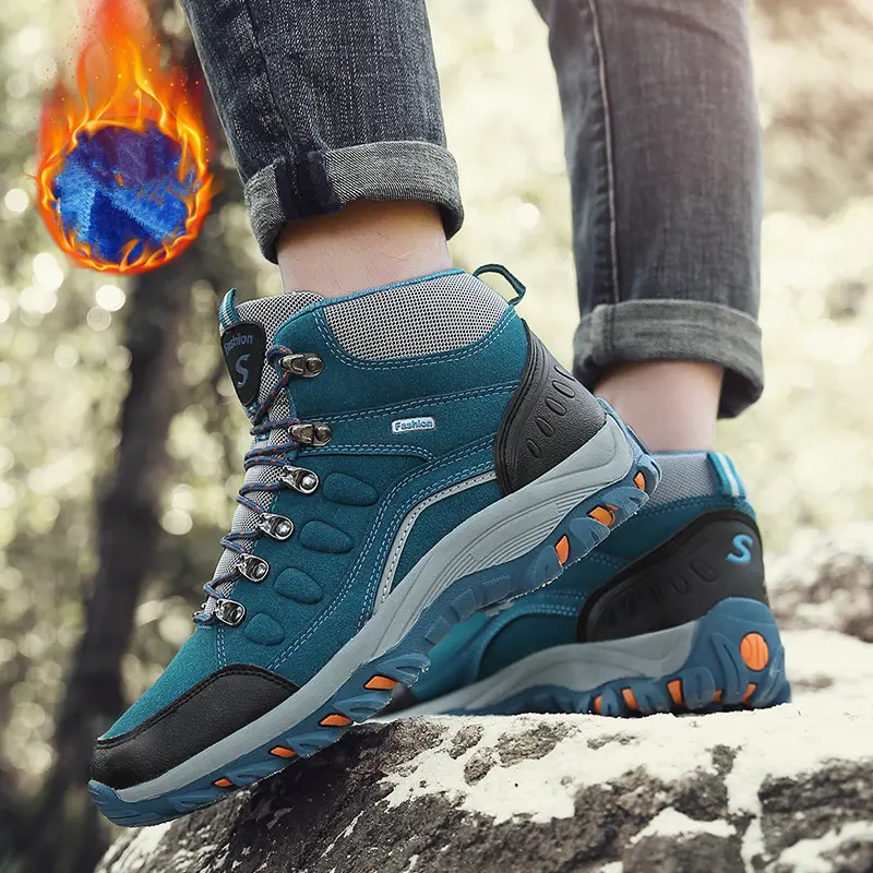 New Men's Winter Boots Warm Plush Snow Boots Outdoor Non-Slip Couple Hiking Boots High-Top Waterproof Sneakers Men's Ankle Boots
