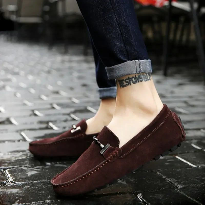 Luxury Men Loafers Slip on Sneakers Casual Boat Shoes New Fashion Male Driving Shoes Soft Moccasins Suede Flat Men Shoes Zapatos