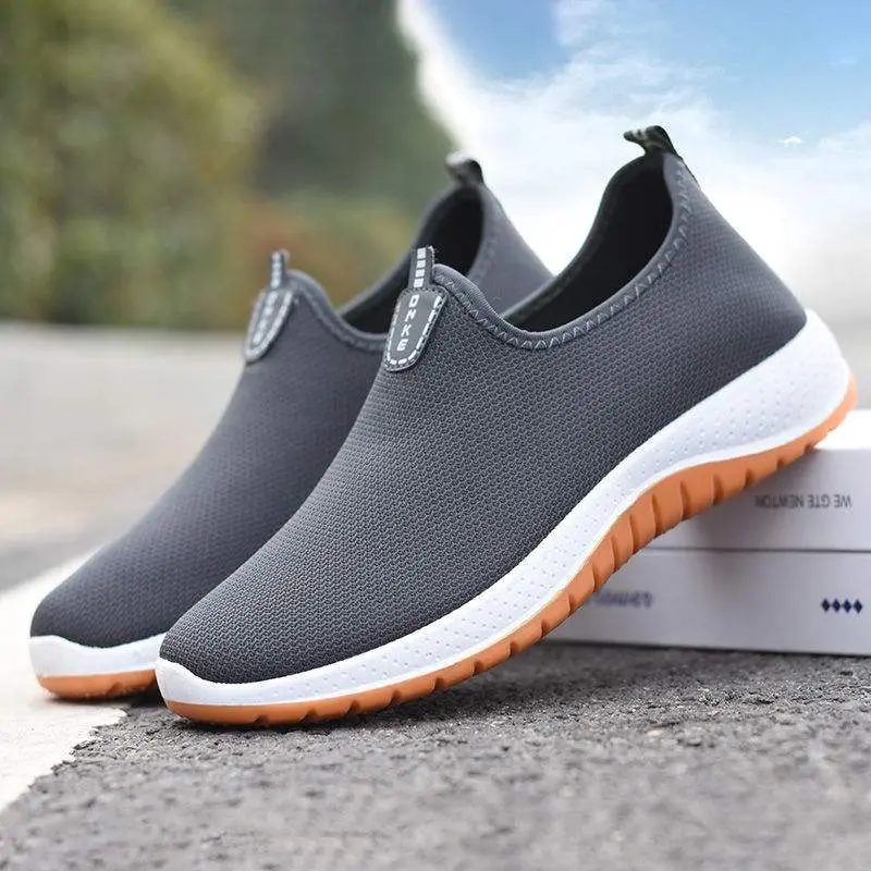 2025 Men's Sneakers Breathable Casual Shoes Lightweight Cloth Shoes Outdoor Non-Slip Loafers Slip on Soft Sole Men Running Shoes