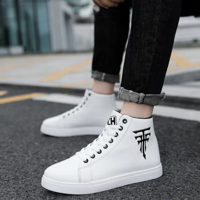 White Sneakers High Top Men Vulcanized Shoes Fashion Casual Shoes Outdoor Running Shoe Non-slip Lace-up Men Shoes Tenis Hombres