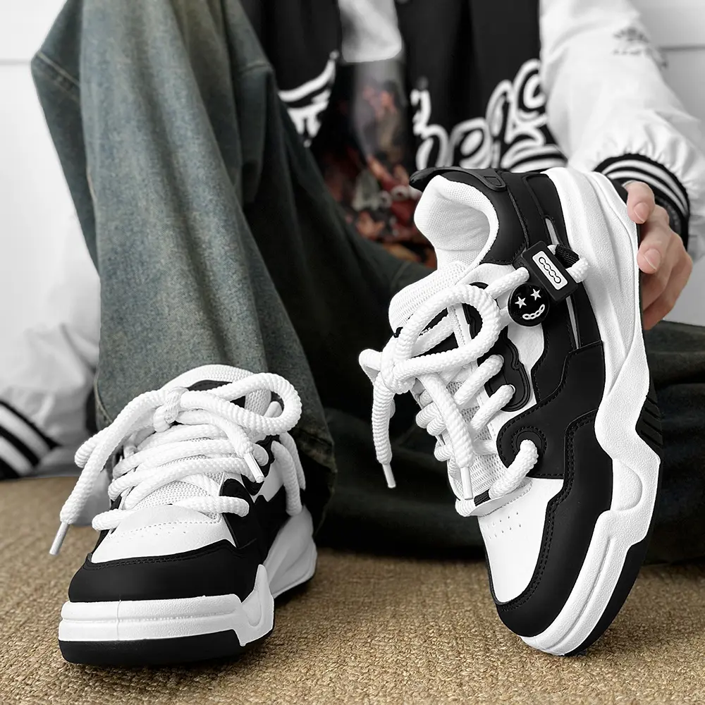Men Sneakers Platform Casual Shoes 2025 New Lace-up Vulcanized Shoes Fashion Breathable Men Shoes Designer Outdoor Running Shoe