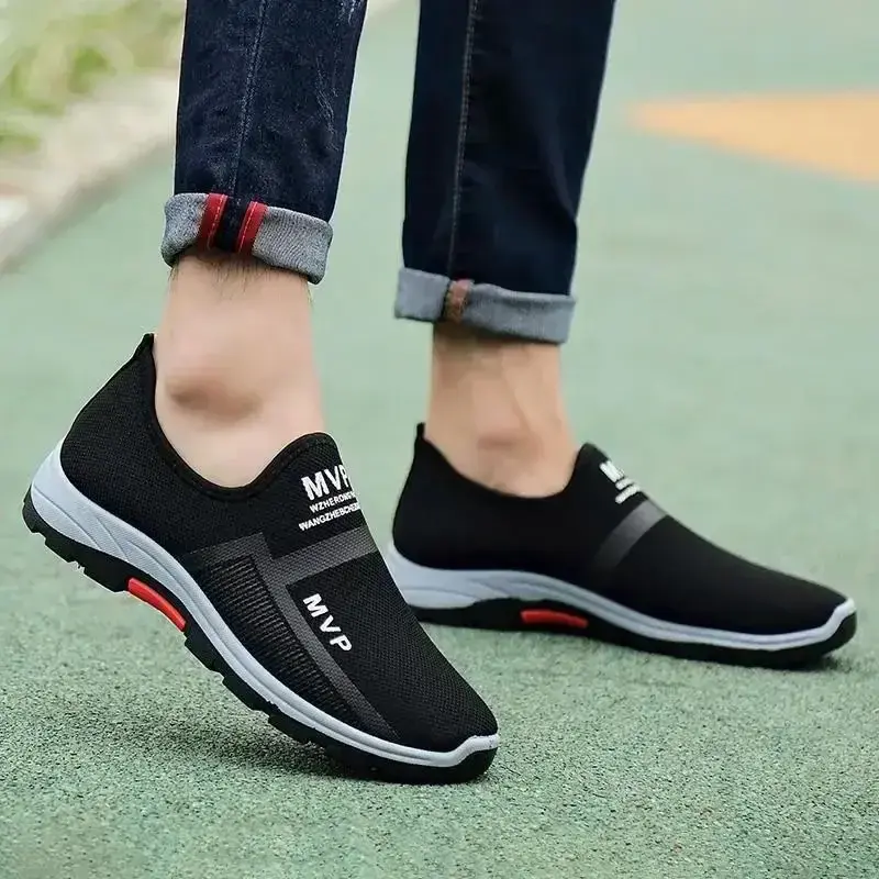 Summer Men Shoes Breathable Sneakers Mesh Lightweight Walking Shoes 2025 New Man Slip on Casual Shoe Men Loafers Tênis Masculino