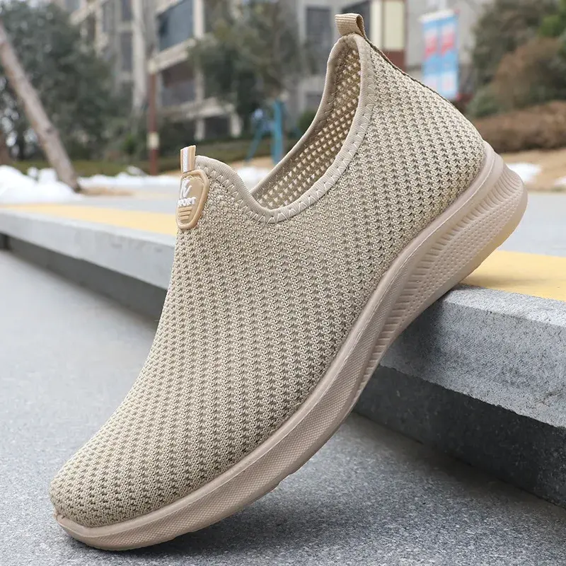 Summer Men's Casual Shoes Knitted Mesh Sneakers Non Slip Lightweigh Flats New Men Breathable Slip on Running Shoes Tenis Hombre