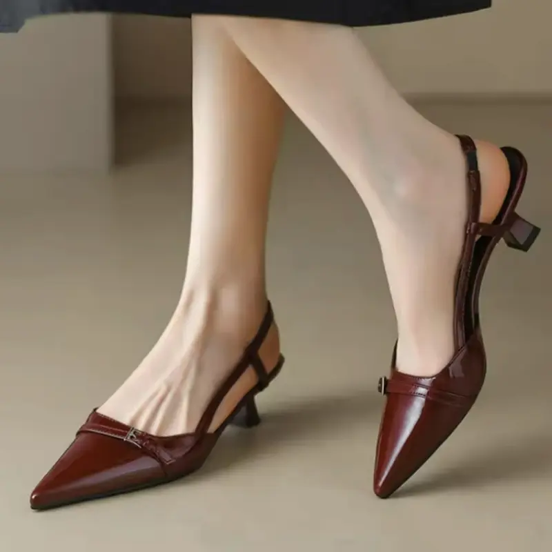 Women's Sandals Pointed Toe Sandals Patent Leather Mid Heels Ladies Shoes Summer Sexy Casual Shoes Designer Slip On Women Pumps