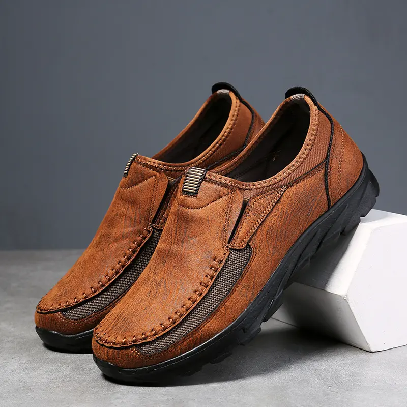 2025 Men's Casual Shoes Men Handmade Retro Breathable Flat Loafers Moccasins Dress Comfortable Slip on Driving Shoes Zapatillas