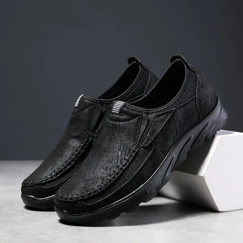 2025 Men's Casual Shoes Men Handmade Retro Breathable Flat Loafers Moccasins Dress Comfortable Slip on Driving Shoes Zapatillas