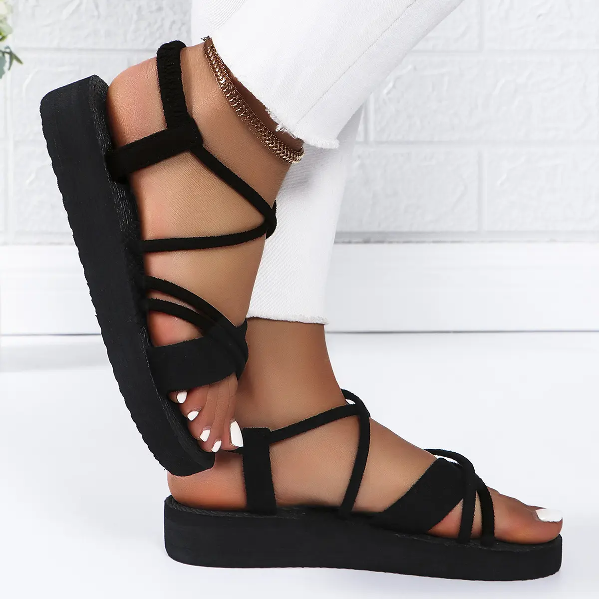 2025 Women's Sandals Slip on Sandals Fashion Soft Sole Women Casual Shoes Black Anti-slip Sandals Bright Flat Sandal Sandalias