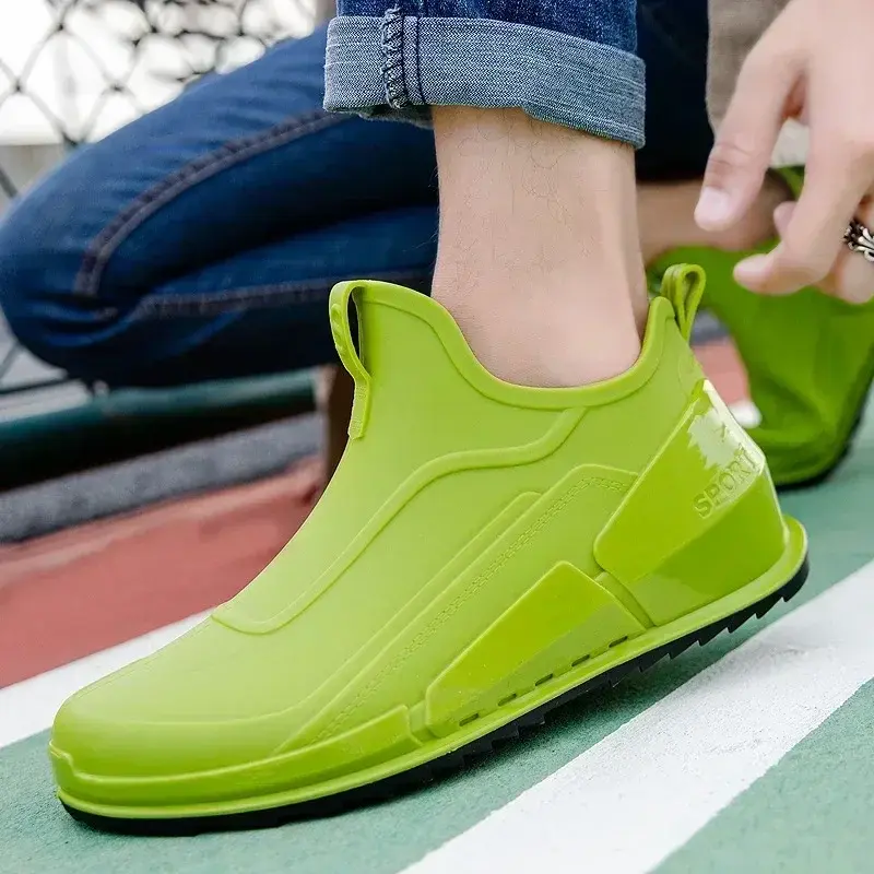 Men's Rain Boots Ankle Waterproof Shoes Men Casual Fishing Work Shoes Slip on Non-slip Rain Shoes Womens Kitchen Rubber Shoe 장화