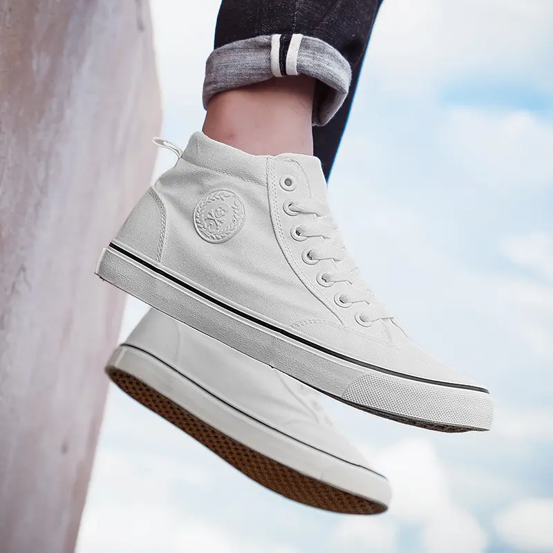 High Top Canvas Shoes Men Shoes Fashion Classics Casual Shoes Solid Color Lace Up Running Shoe High Quality Flat Male Sneakers