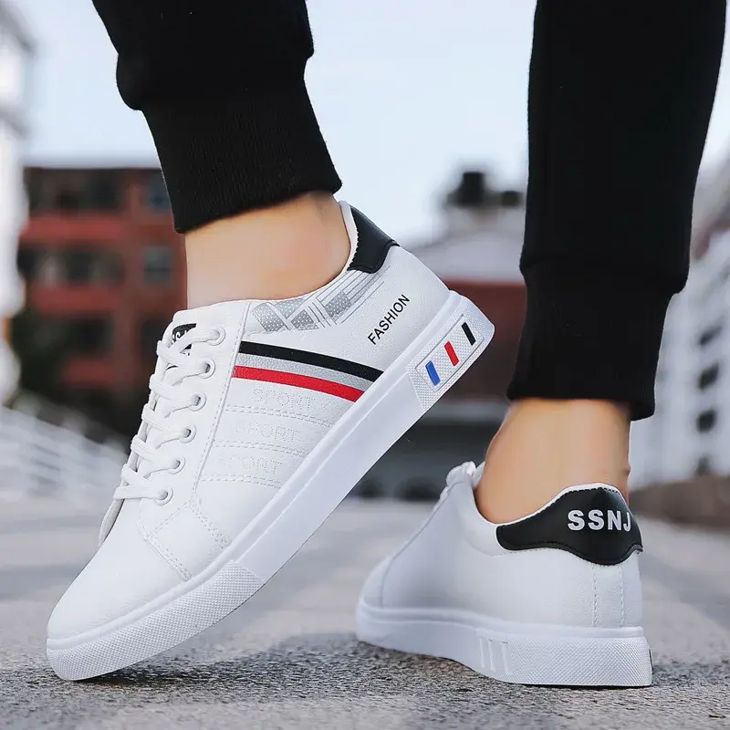 Men's Sneakers White Casual Shoes Breathable Men Shoes Autumn Outdoor Lightweight Flats Fashion Vulcanized Shoes Tenis Masculino