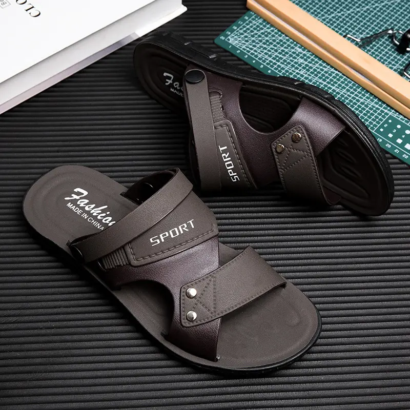 Summer Men Sandals Slip on Slippers Classics Soft Sole Lightweight Sandals Outdoor Casual Men Beach Shoes Open Toe Flat Sandals