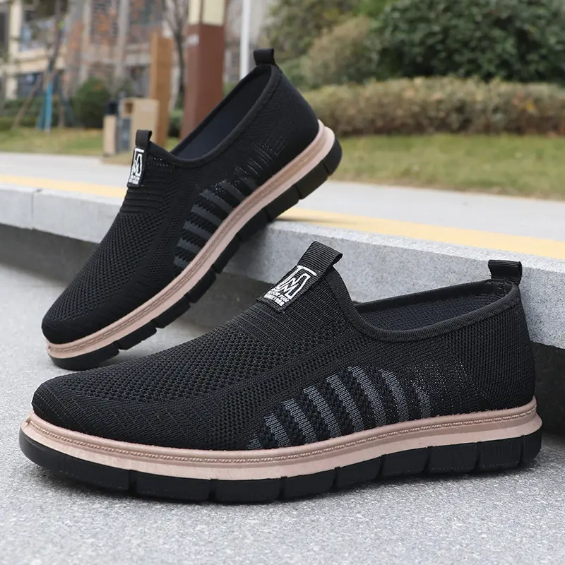 Hot Men's Shoes Mesh Casual Shoes Lightweight Outdoor Running Shoes Fashion Cloth Shoe Slip on Soft Sole Male Sneakers Zapatos
