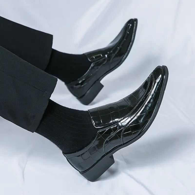 Men's Loafers Luxury Brand Leather Dress Shoes Breathable Slip-On Solid Formal Casual Shoes Handmade Designer Men Shoes Mocassin