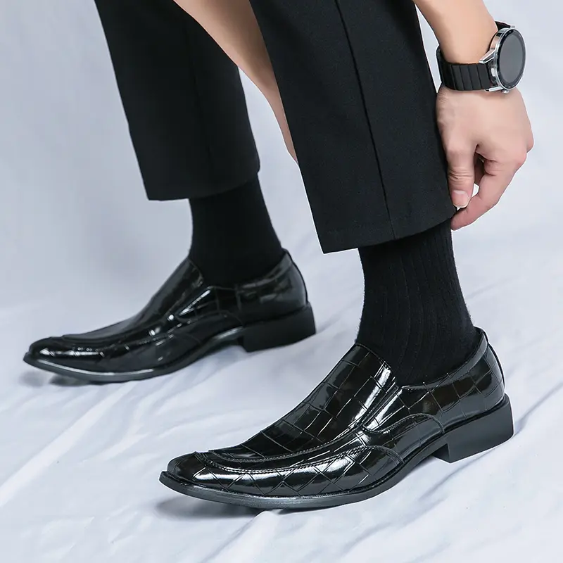 Men's Loafers Luxury Brand Leather Dress Shoes Breathable Slip-On Solid Formal Casual Shoes Handmade Designer Men Shoes Mocassin