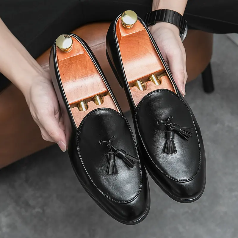 Leather Shoes Casual Business Shoes for Men Dress Tenis De Hombre Moccasins Mokasin Tenis Caballero Designer sneakers