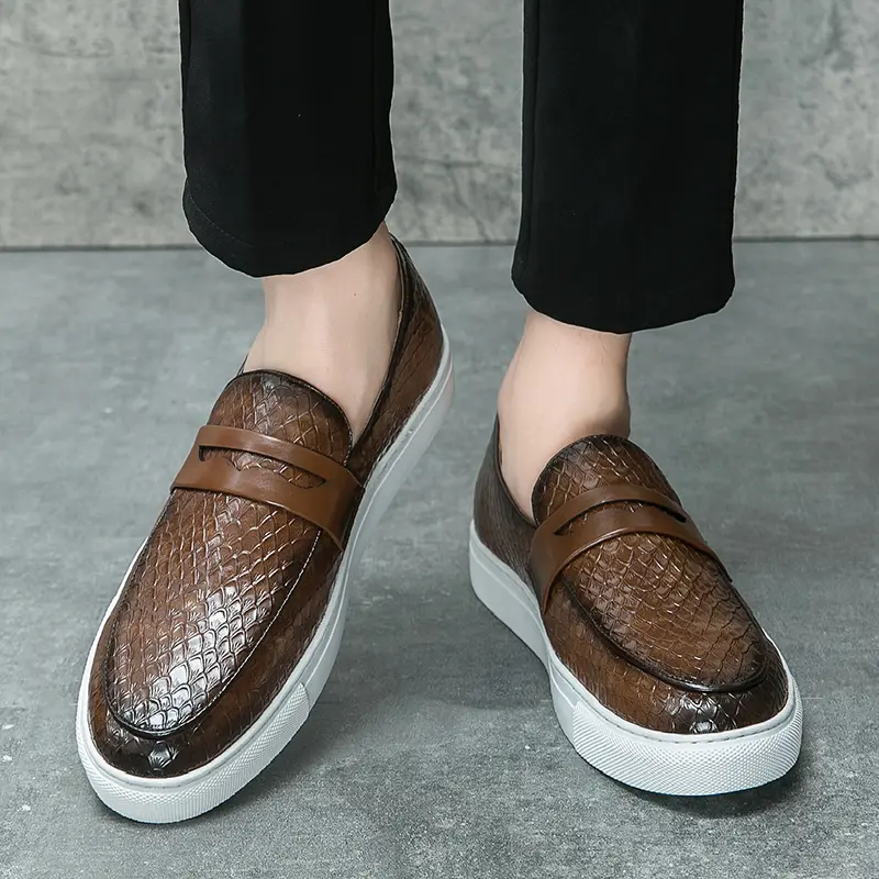 Leather Shoes Formal Personality Design Tenis Men De Hombre Moccasins Tenis Caballero Designer sneakers Fashion Dress