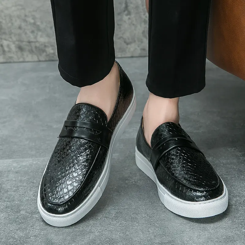 Leather Shoes Formal Personality Design Tenis Men De Hombre Moccasins Tenis Caballero Designer sneakers Fashion Dress