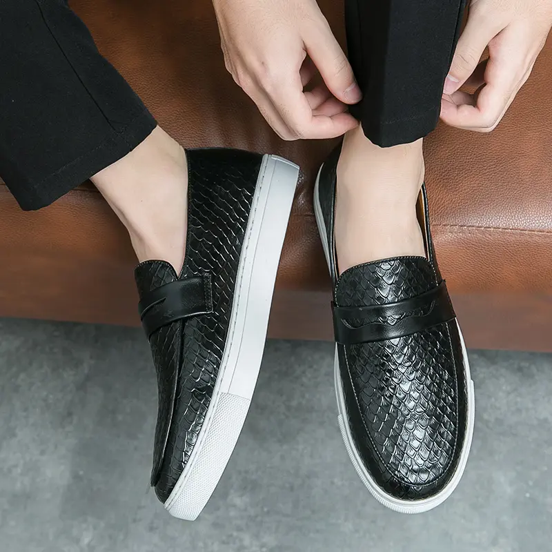 Leather Shoes Formal Personality Design Tenis Men De Hombre Moccasins Tenis Caballero Designer sneakers Fashion Dress