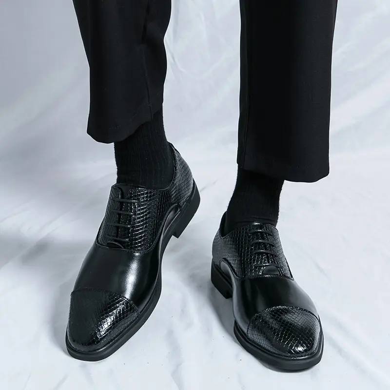 Men's Loafers Luxury Brand Leather Dress Shoes Breathable Slip-On Solid Formal Casual Shoes Handmade Designer Men Shoes Mocassin