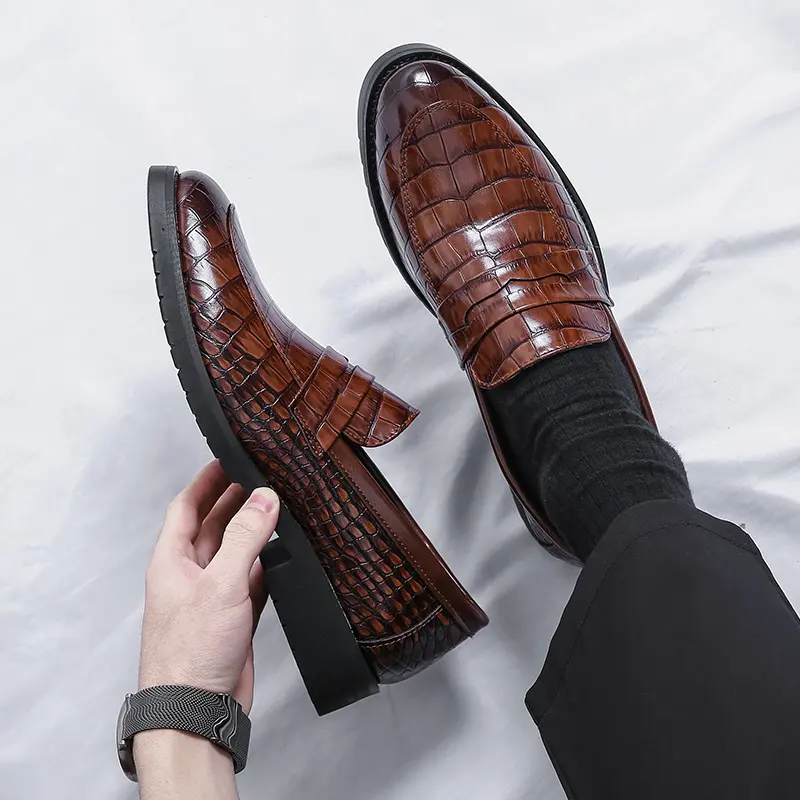Men's Loafers Luxury Brand Leather Dress Shoes Breathable Slip-On Solid Formal Casual Shoes Handmade Designer Men Shoes Mocassin