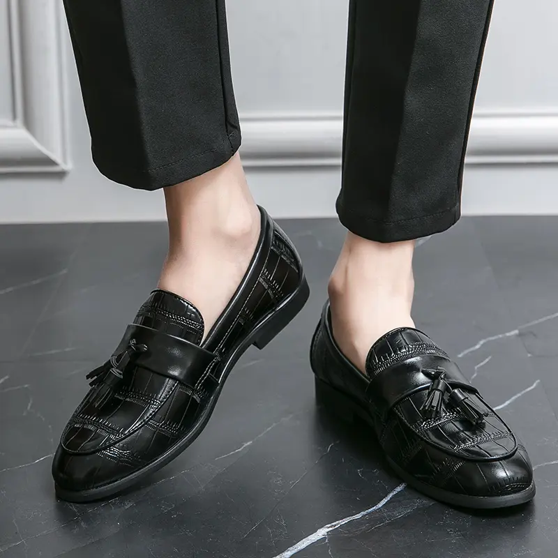 Leather Shoes Casual Business Shoes for Men Dress Tenis De Hombre Moccasins Mokasin Tenis Caballero Designer sneakers