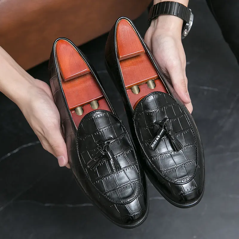Leather Shoes Casual Business Shoes for Men Dress Tenis De Hombre Moccasins Mokasin Tenis Caballero Designer sneakers
