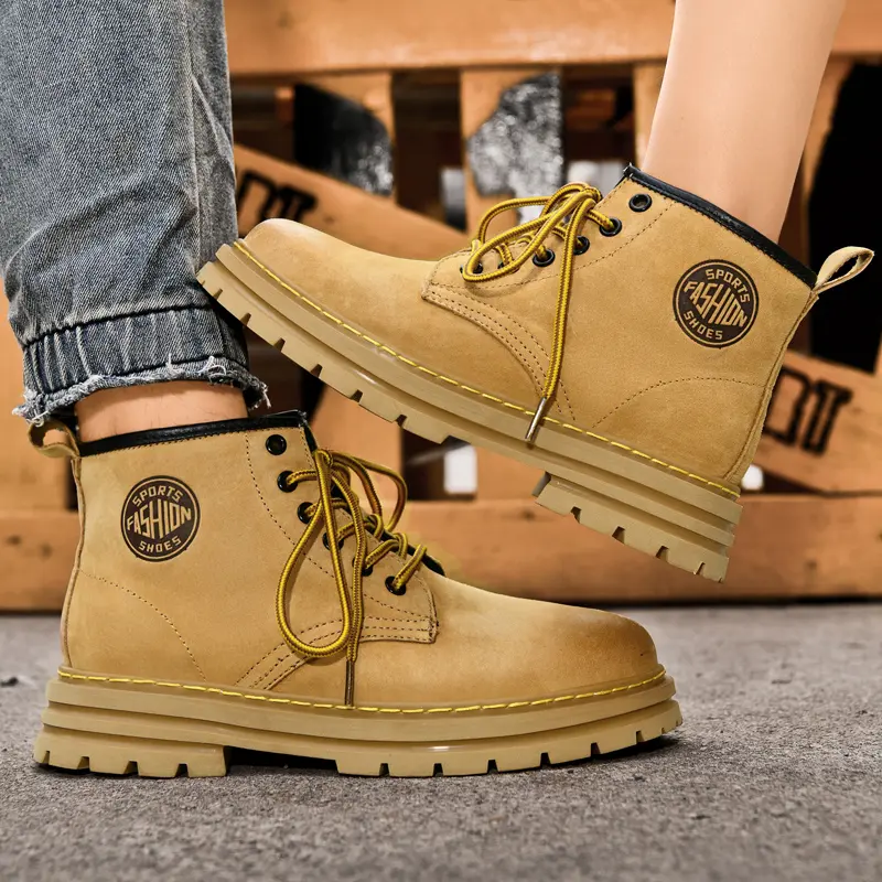 Outdoor Leather Mens Slip on Boots Platform Shoes Luxury Brand Men Winter Plush Snow Boots Fashion All-match Men Motocross Boots