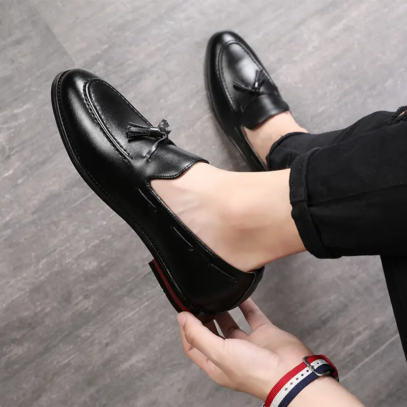 Men's Loafers Luxury Brand Leather Dress Shoes Breathable Slip-On Solid Formal Casual Shoes Handmade Designer Men Shoes Mocassin