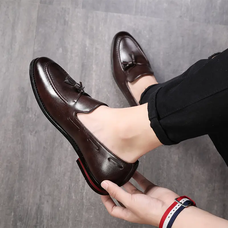 Men's Loafers Luxury Brand Leather Dress Shoes Breathable Slip-On Solid Formal Casual Shoes Handmade Designer Men Shoes Mocassin